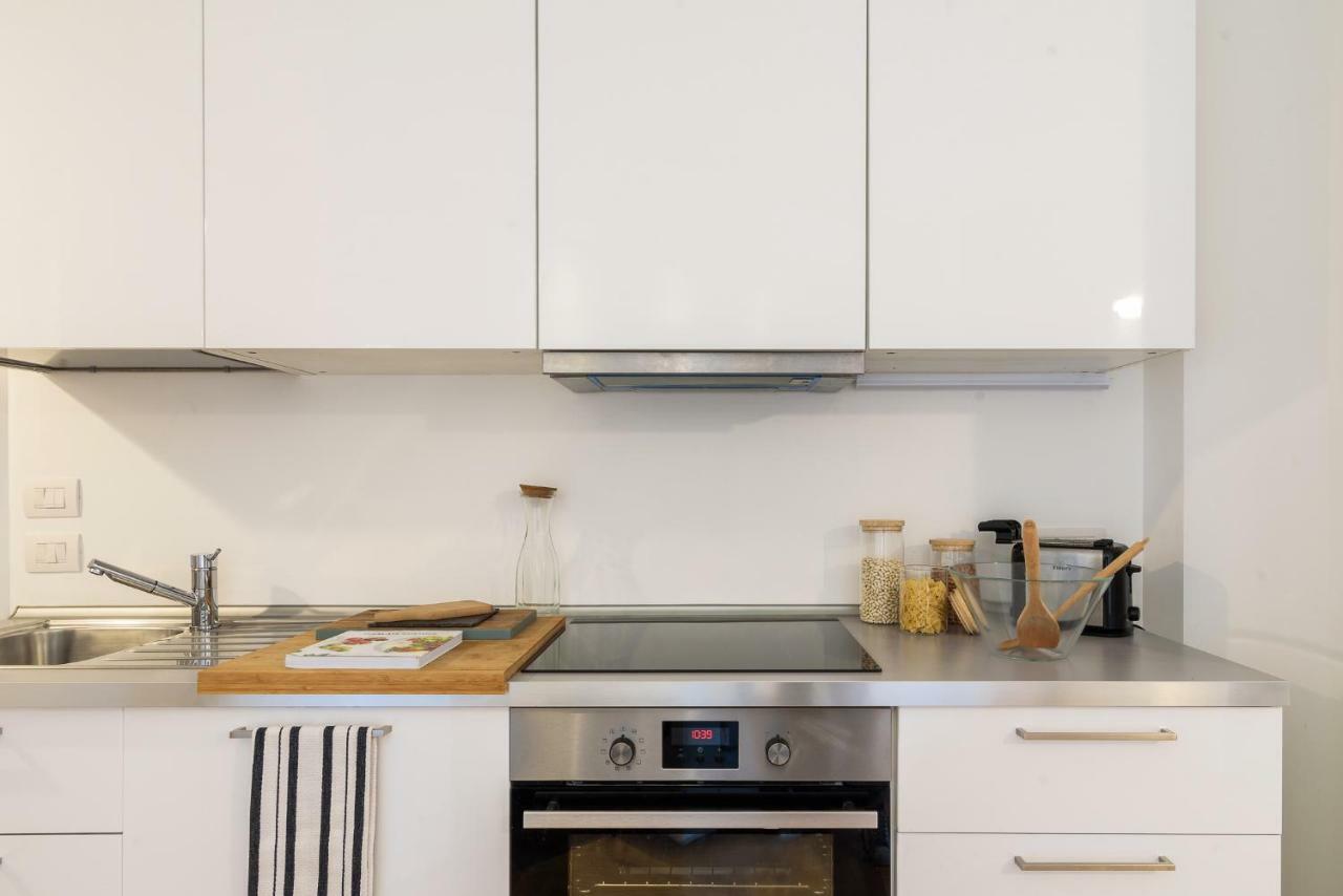 Joivy Homey 1-Bed With View Near Citylife Milan Exterior photo