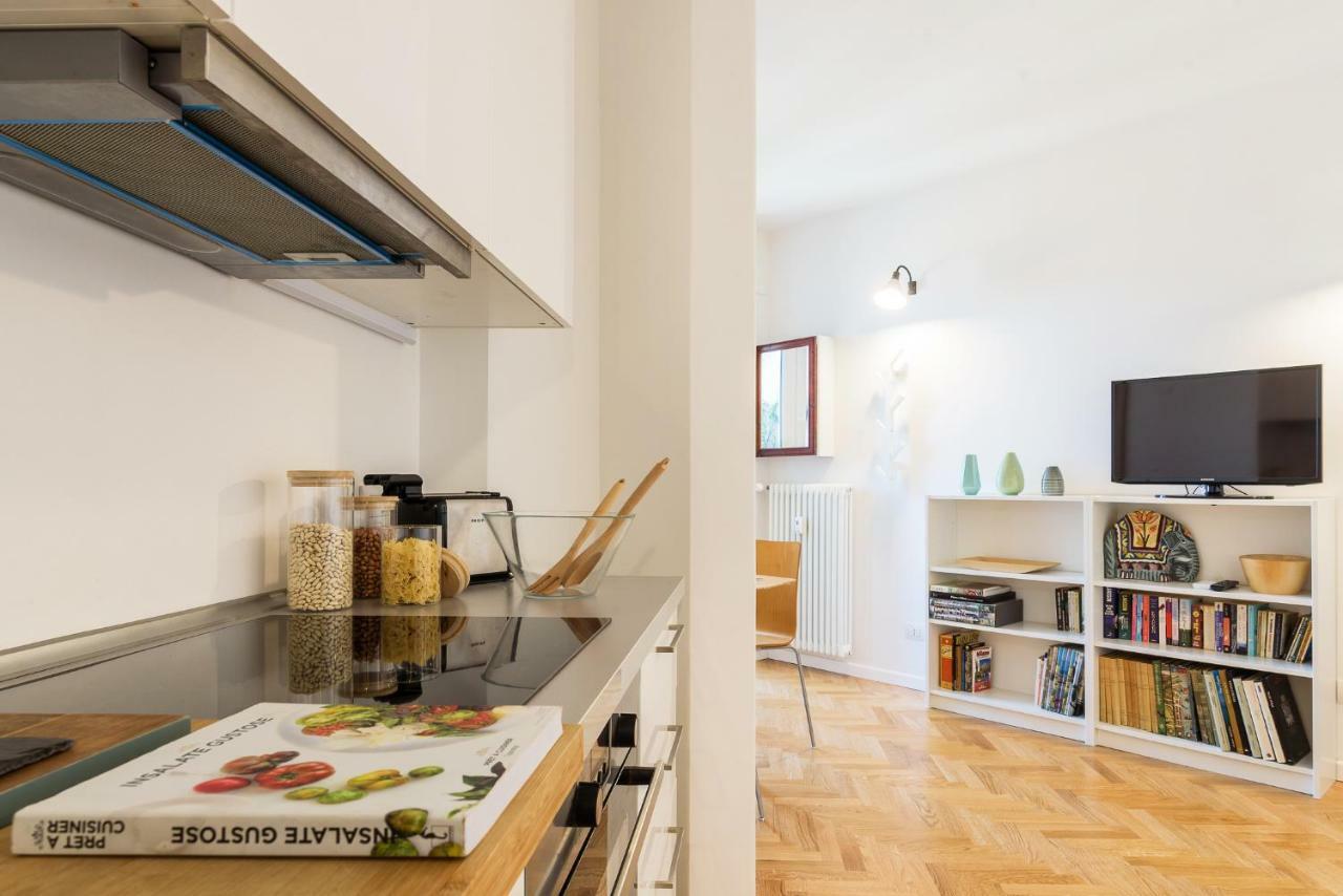 Joivy Homey 1-Bed With View Near Citylife Milan Exterior photo
