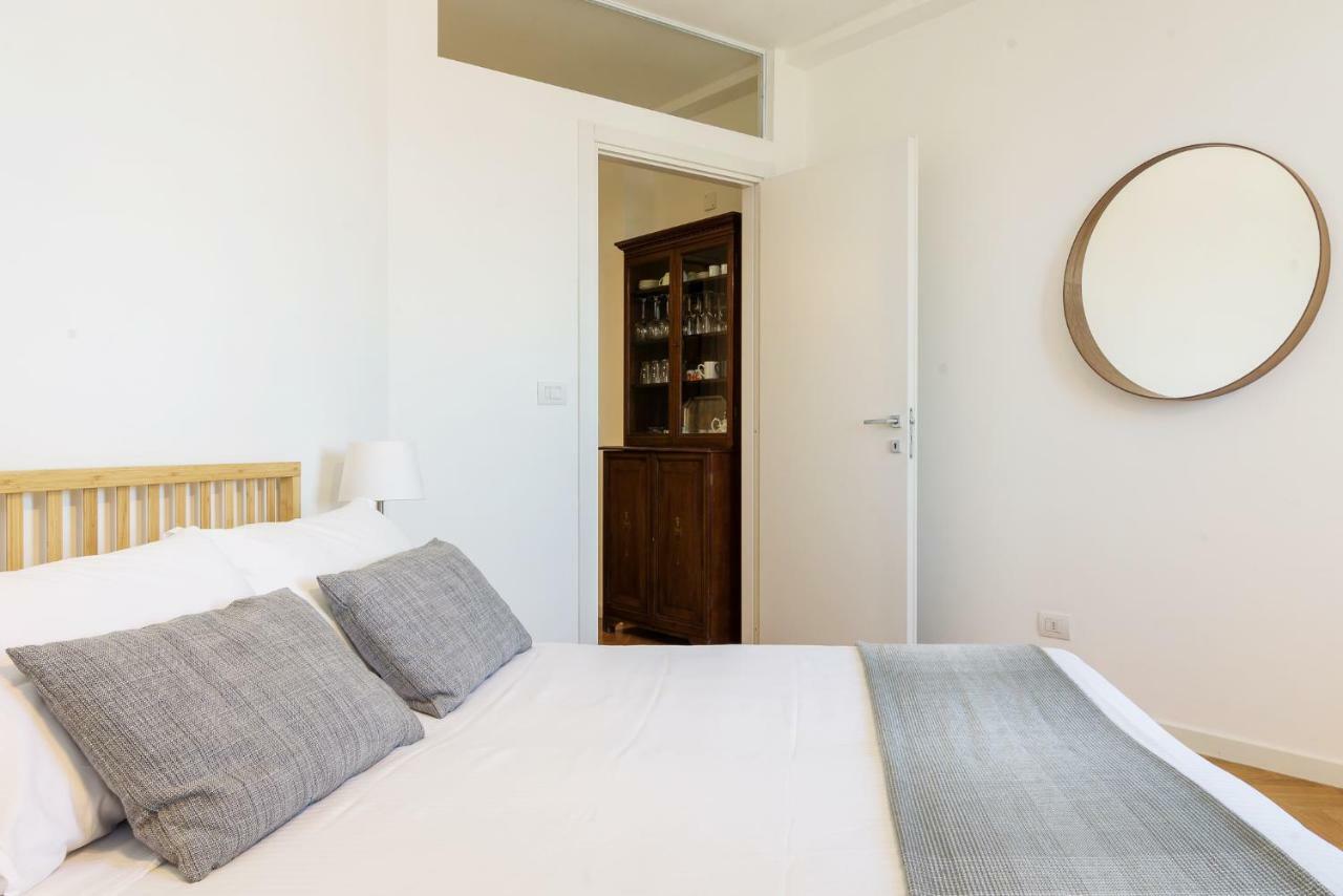 Joivy Homey 1-Bed With View Near Citylife Milan Exterior photo
